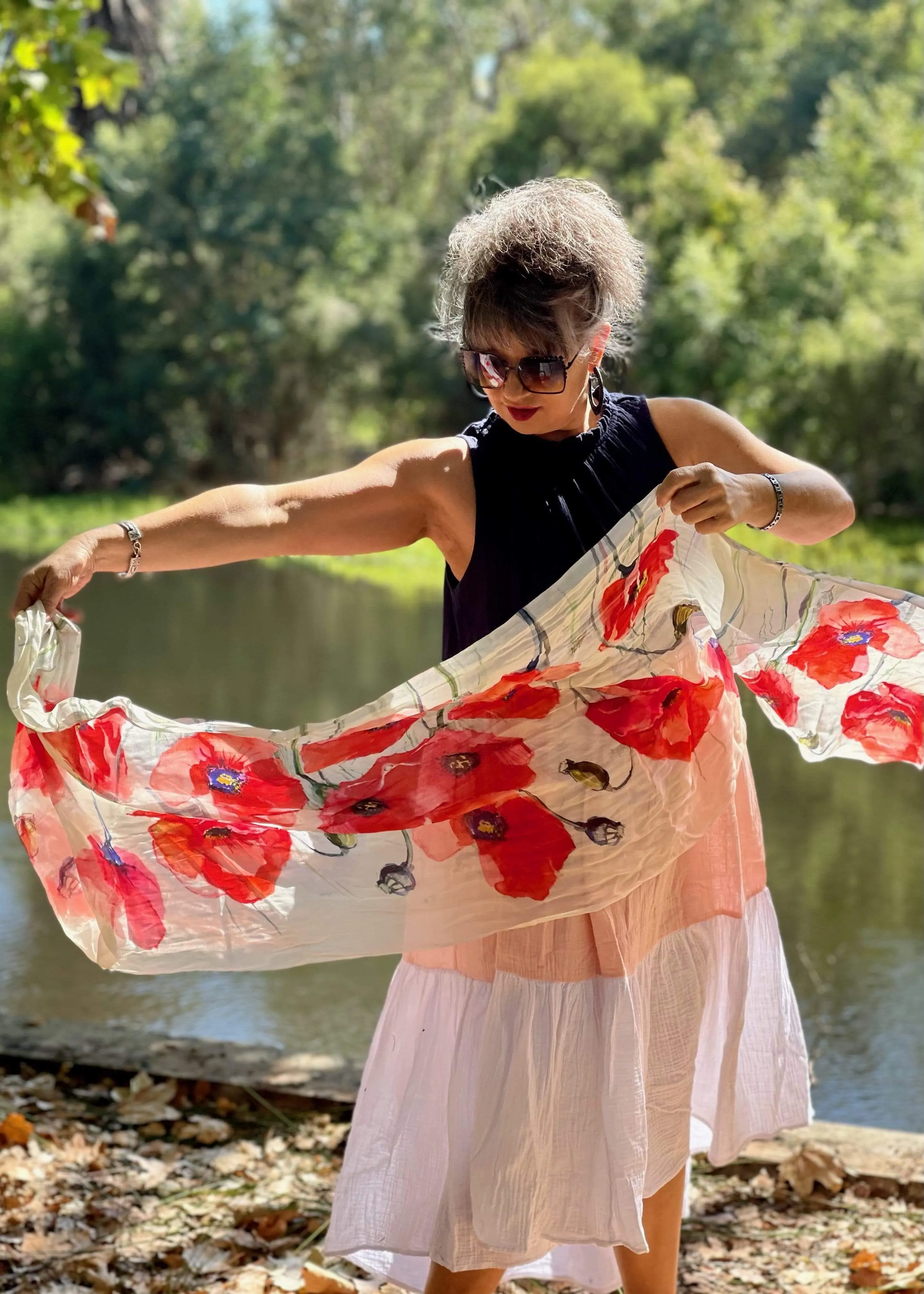 🌺  Luxury Poppy Scarf Red Bloom Deluxe