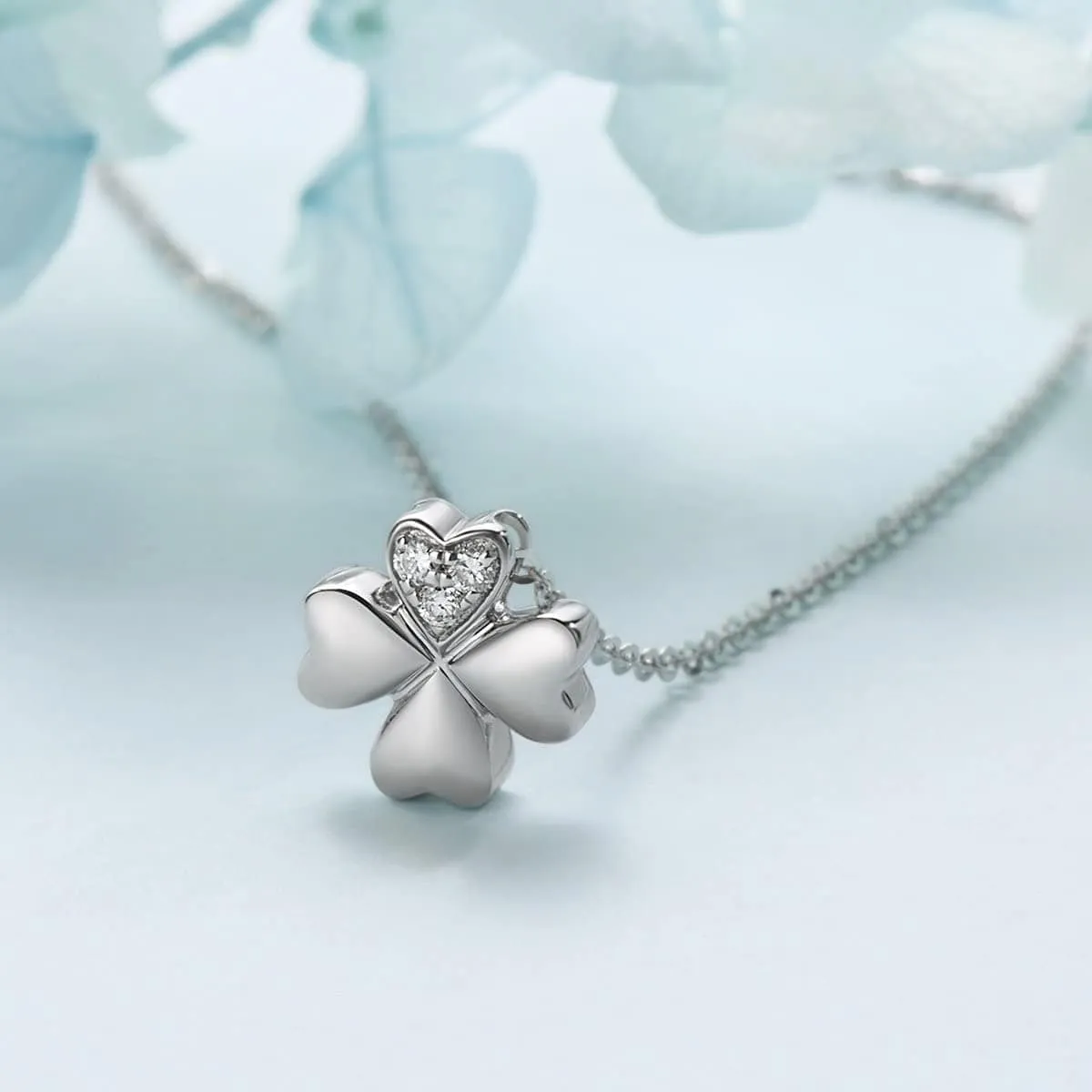 FANCIME "Lucky Clover" Four Leaf Clover 18K White Gold Necklace