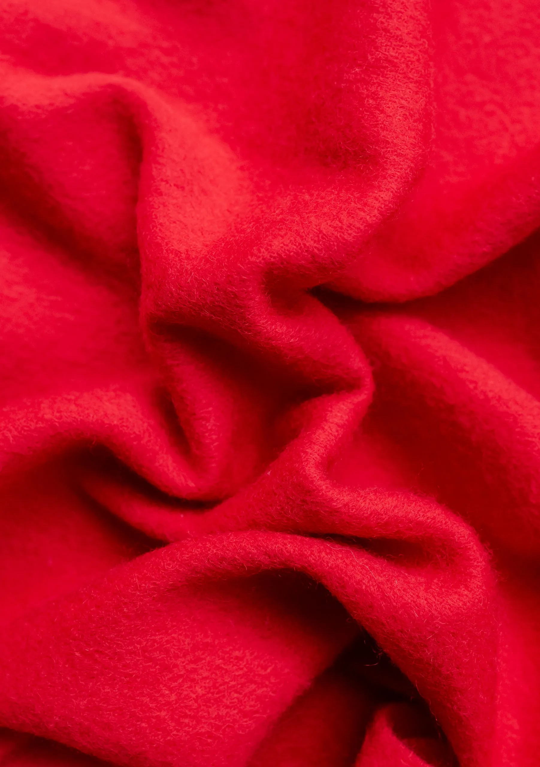 Lambswool Oversized Scarf in Red