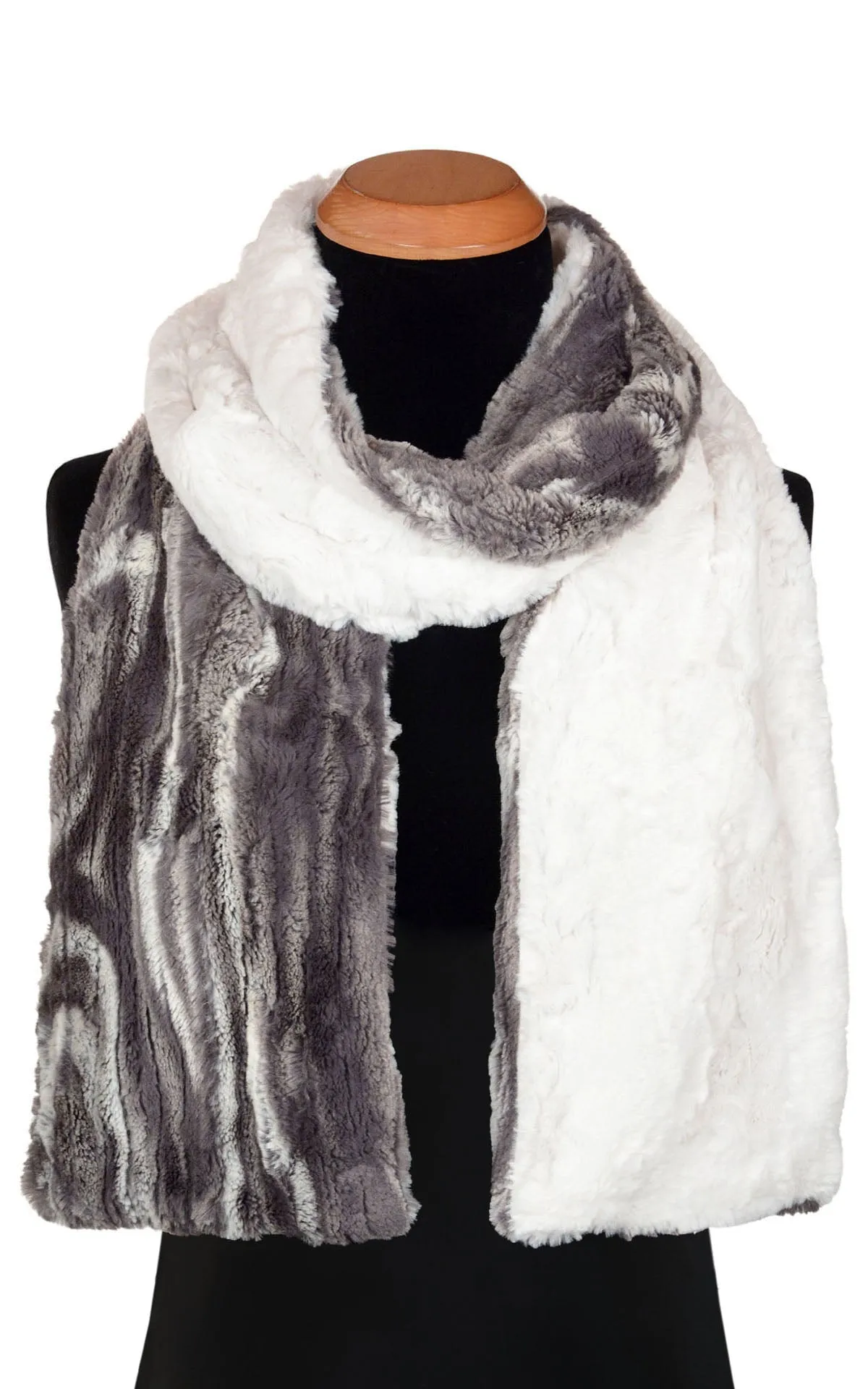 Men's Two-Tone Classic Scarf in Marble Dune Faux Furs