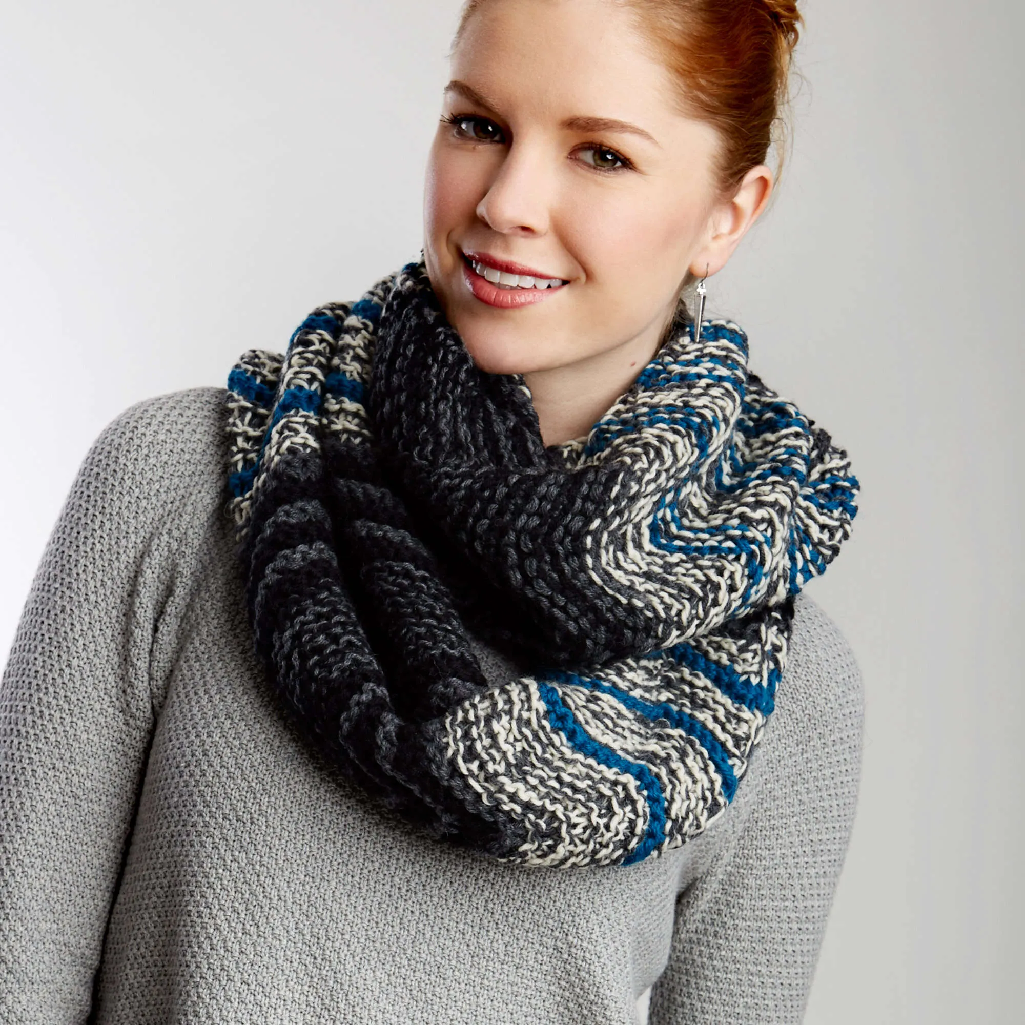 Patons Knit Infinity Waves Scarf